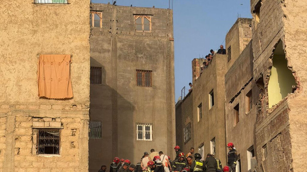 فاجعة دموية تهز فاس: انهيار عمارة سكنية بعين النقبي يودي بحياة 14 شخصاً وإصابة آخرين