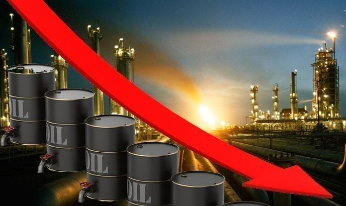 تراجع أسعار النفط بالأسواق العالمية وسط ترقب لمسار المحادثات الأمريكية الإيرانية